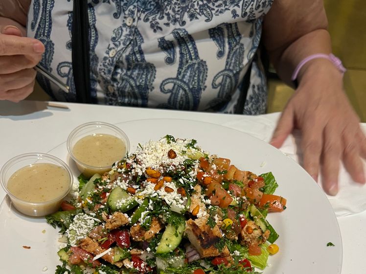 Mediterran Chicken Salad