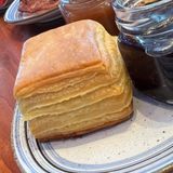 2 Biscuits