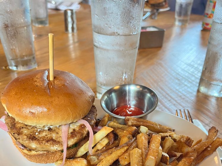 *M/BACKYARD BURGER