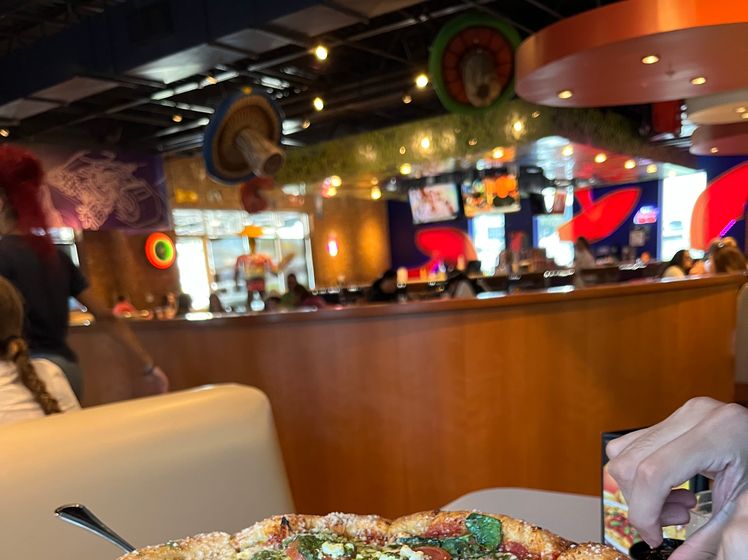 MD Split Specialty Pizza