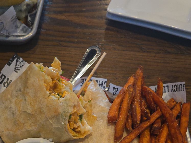 Sam Leavitt's QB 10 Wrap