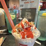 Small Strawberry Pretzel