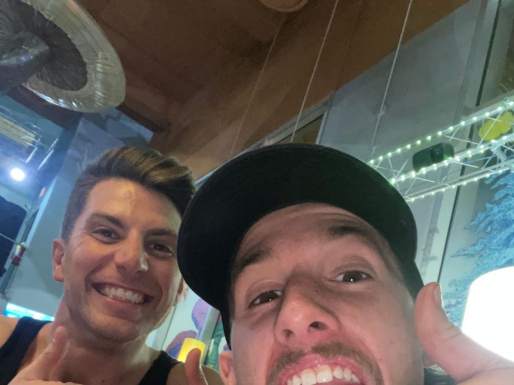 Medium Funky Q Chik Pizza