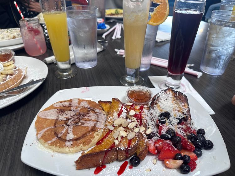 SWEET TRIO