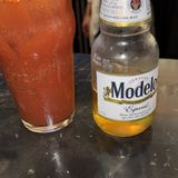 Modelo Especial