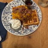 Waffles Lifes a Peach