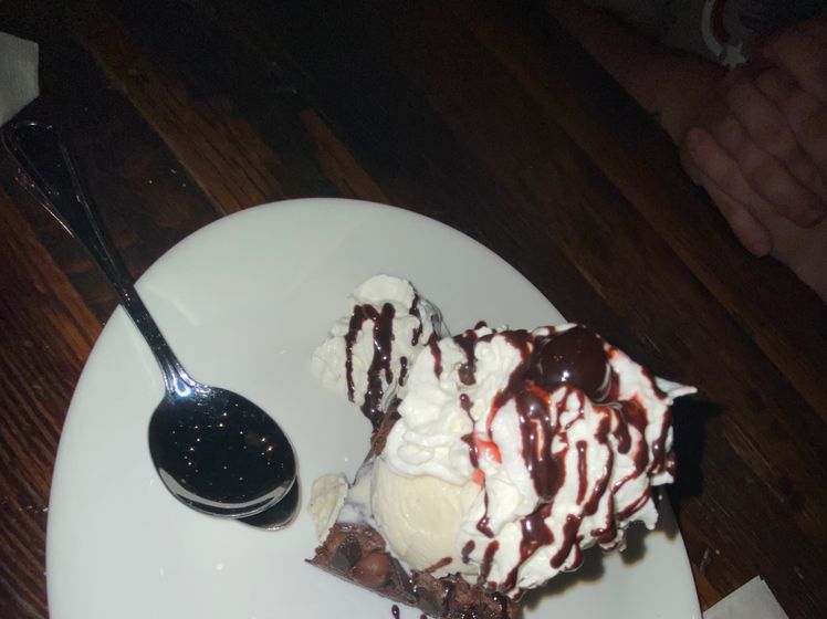 Brownie Sundae