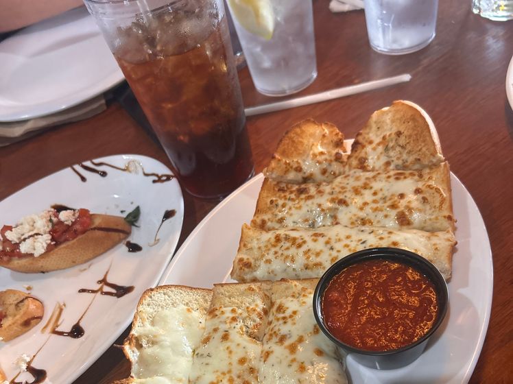 Garlic Bread w/Cheese