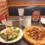 Small Funky Q Chick Pizza