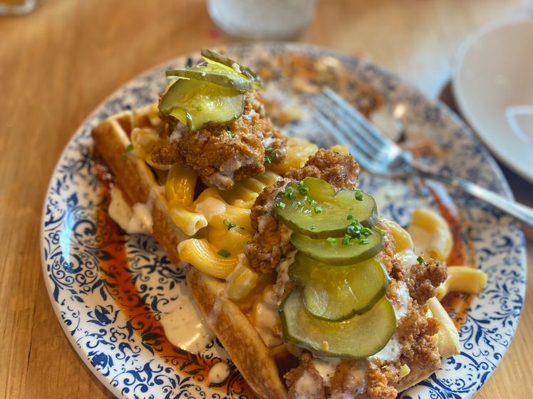 Waffle AVL Hot Mac & Chz