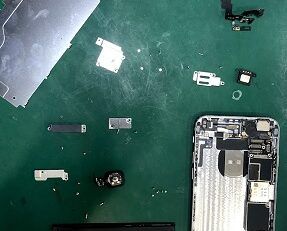 IPHONE Screen Repair Service