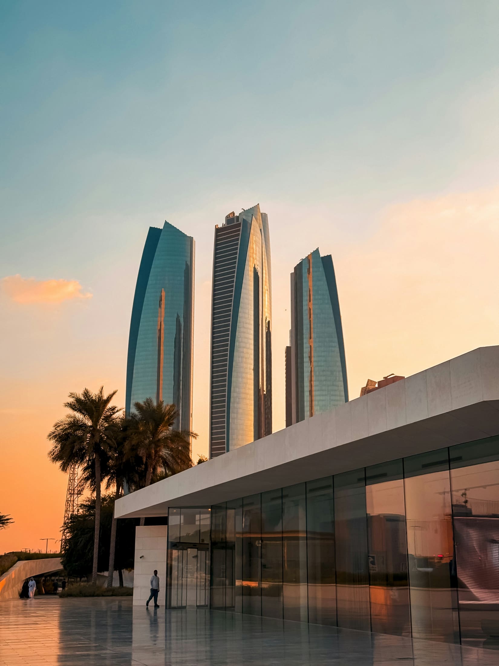 Abu Dhabi Travel Guide 2026: Everything You Need to Know.
