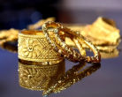 Gold Prices Decline Amid Global Tensions, Key Factors Explained