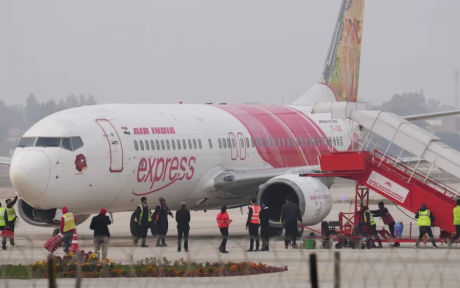 Air India Express pilots call off strike, 170 flights canceled so far