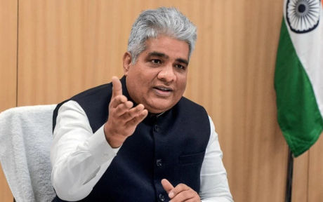 Minister's Claims Clash with Official Records, Thousands of Sq Km Discrepancy Revealed