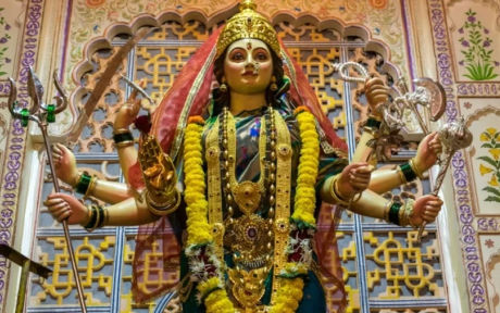 चैत्र नवरात्रि 2026: धार्मिक मान्यताओं के अनुसार वर्जित वस्तुओं की सूची।