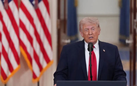 ट्रंप प्रशासन द्वारा सैन्य अधिकारियों की बर्खास्तगी: सुरक्षा तंत्र में बड़े बदलाव