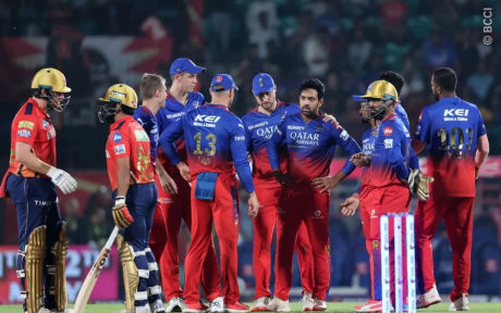 पंजाब IPL की प्लेऑफ रेस से बाहर, RCB ने 60 रन से हराया मैच, कोहली-सिराज चमके