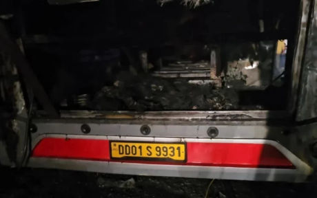 Bus full of devotees caught fire in Nuh, 9 people burnt to death, many injured