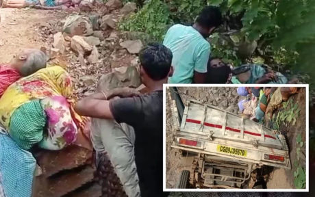 Major accident in Kawardha, Chhattisgarh, pickup fell into 20 feet deep pit, 18 laborers died, 4 injured