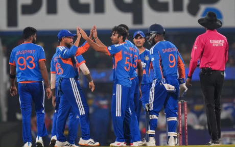 भारत की ऐतिहासिक जीत: 10 ओवर में 154 रन चेज, अभिषेक का 14 गेंदों में तूफान