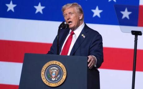 कीर स्टार्मर के तेवर देख झुके ट्रंप, ब्रिटिश सैनिकों को बताया 'महान योद्धा'