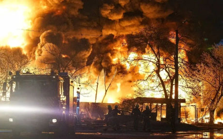 Russia Strikes Ukraine with Oreshnik Missiles and 600 Drones, 4 Dead