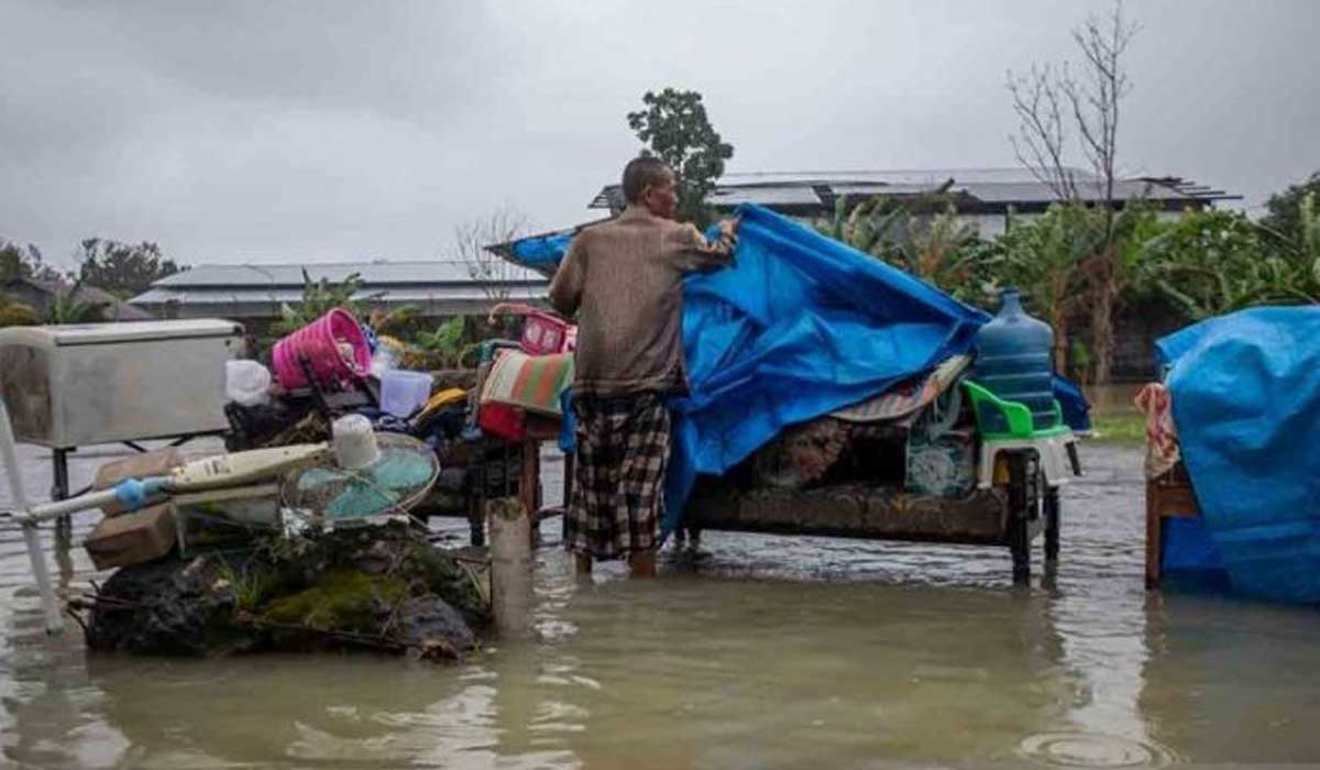 9.736 KK Terpaksa Tinggalkan Rumah