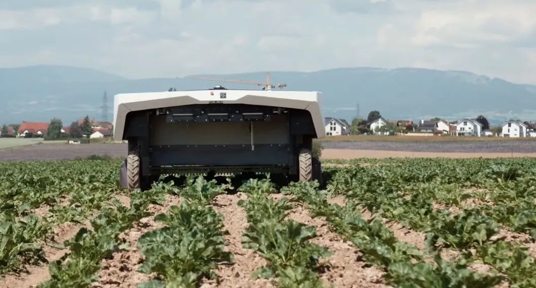 Mengenal Robot Laser dari NVDIA untuk Membasmi Rumput Liar secara Efektif