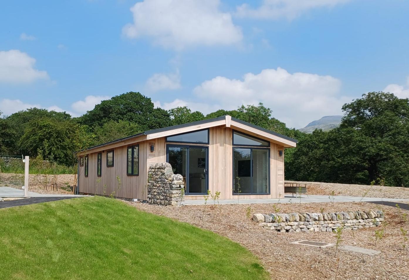 Falls Park Lodge