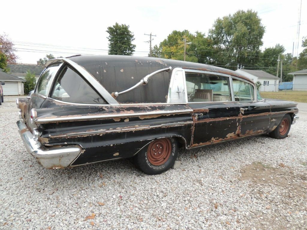 1960 Pontiac Bonneville Hearse