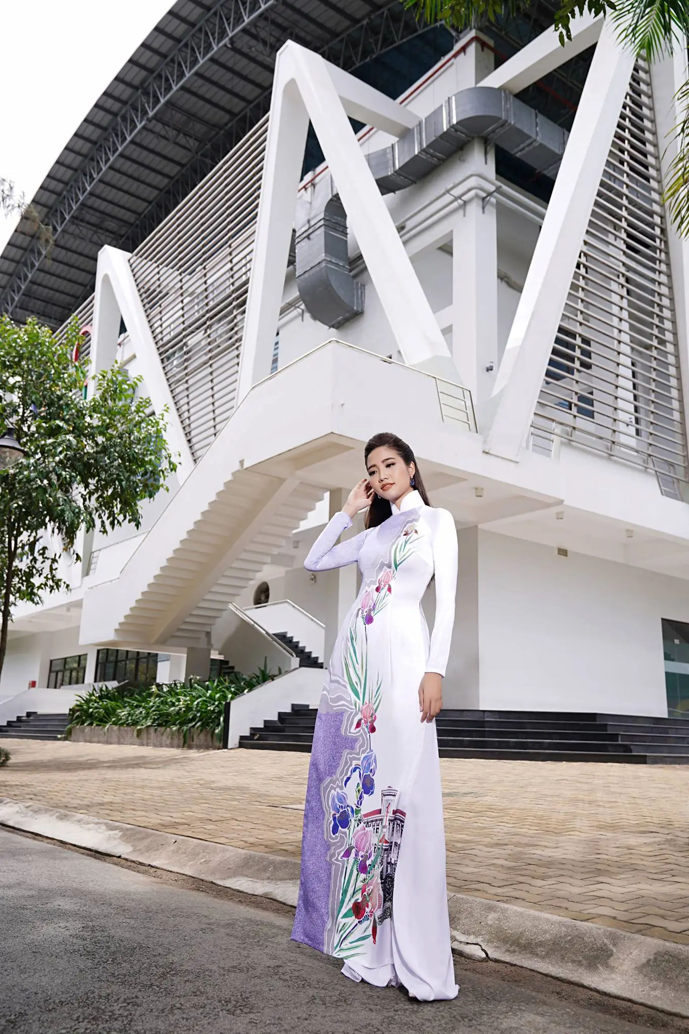 Áo dài Tôn Đức Thắng Di sản văn hóa và biểu tượng lịch sử