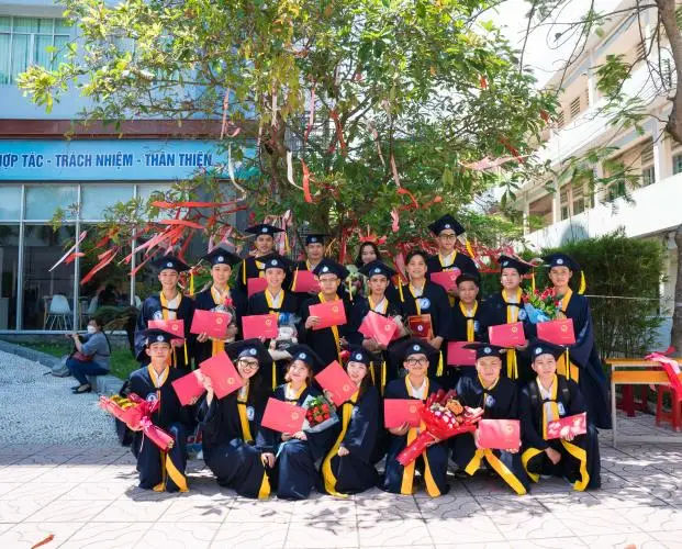 Bằng cấp 2 có xin được việc không? Những lựa chọn phù hợp