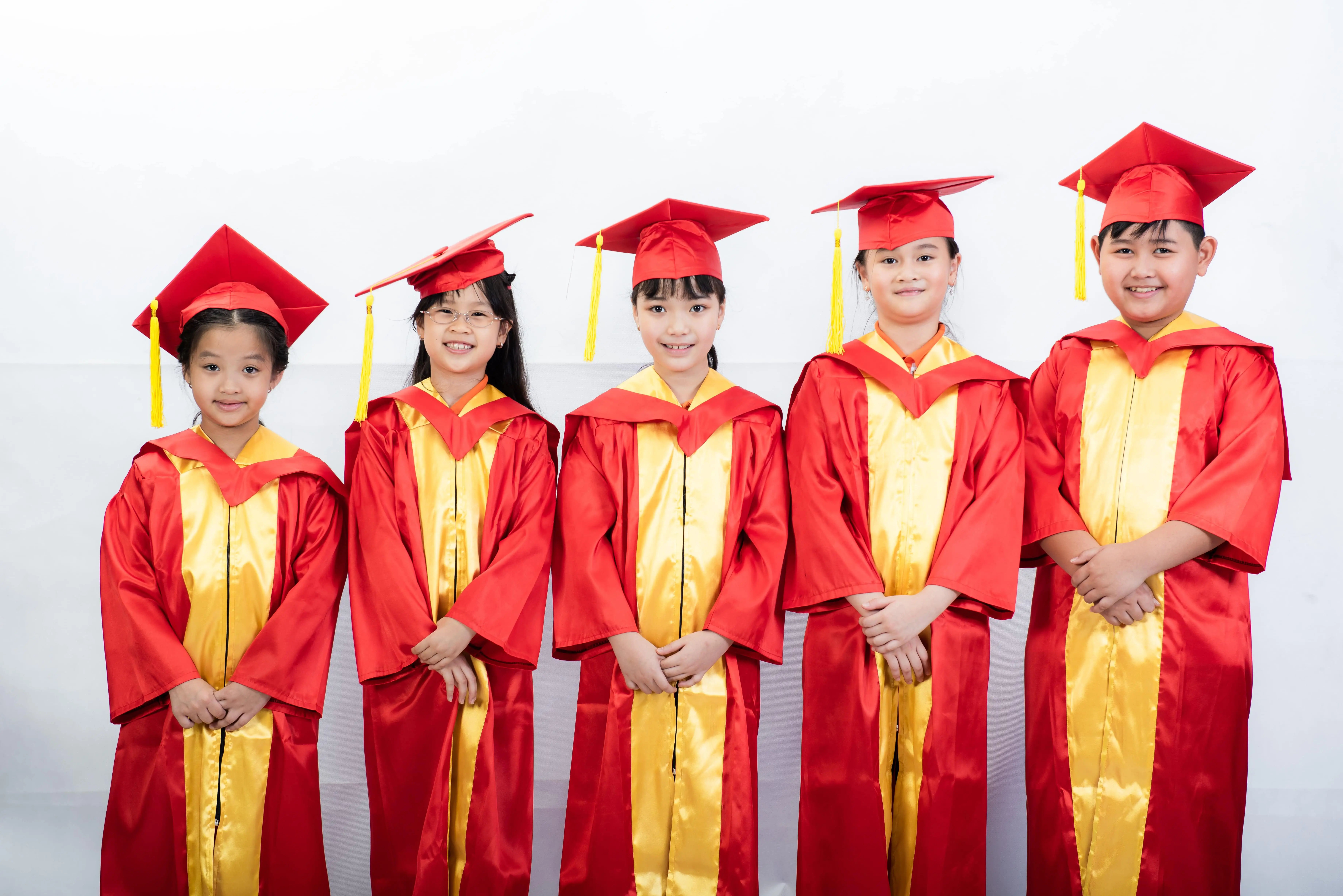 Bằng cấp 2 có xin được việc không? Những lựa chọn phù hợp