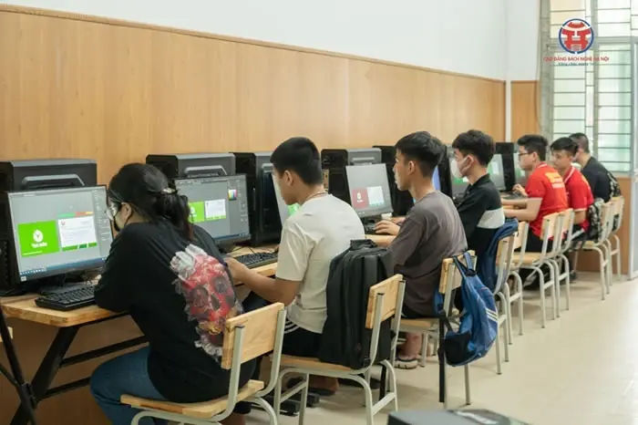 Các Ngành Cao Đẳng Hấp Dẫn Và Cơ Hội Nghề Nghiệp