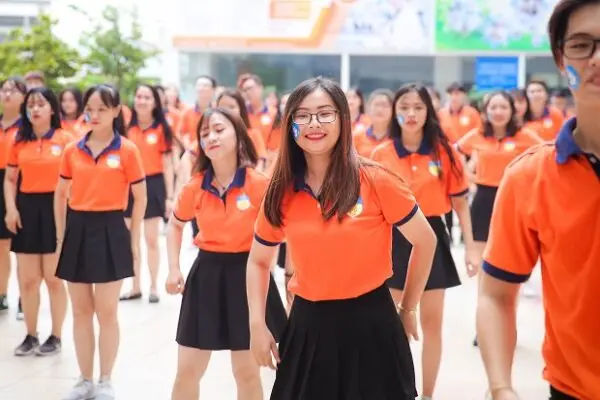 Chi phí học Đại học HUTECH: Cập nhật đầy đủ chi tiết