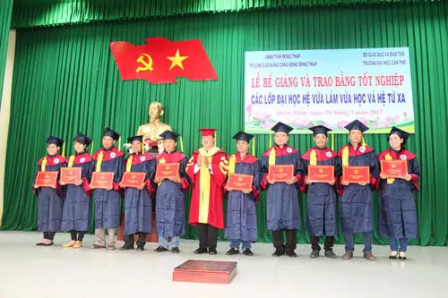 Đạt được thành công nhờ bằng đại học vừa học vừa làm