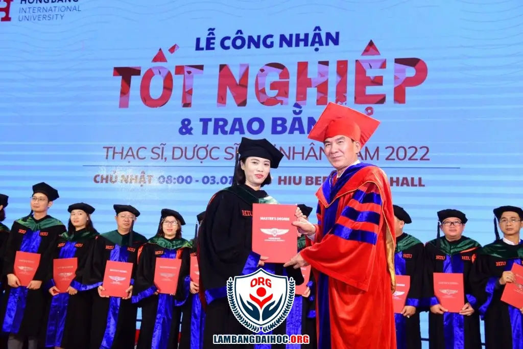 Giá làm bằng đại học chuẩn nhất hiện nay
