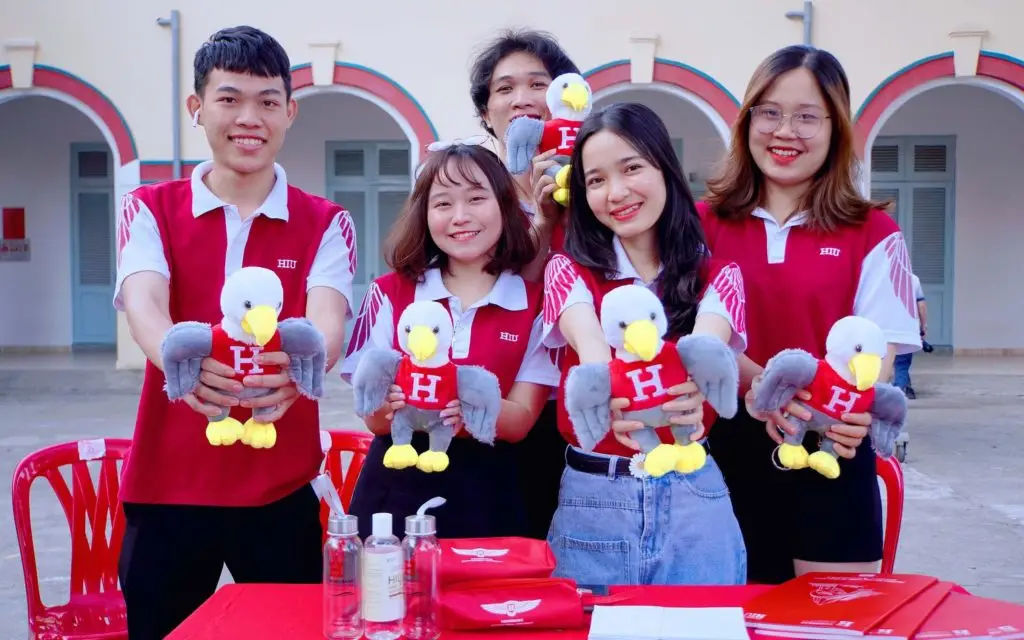 Học 2 Bằng Đại Học Cùng Lúc Tại Việt Nam - Hướng Dẫn Chi Tiết Lưu Ý