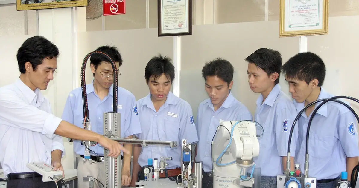 Học Hết Lớp 9 Nên Học Nghề Gì? Hướng Dẫn Chọn Nghề Phù Hợp