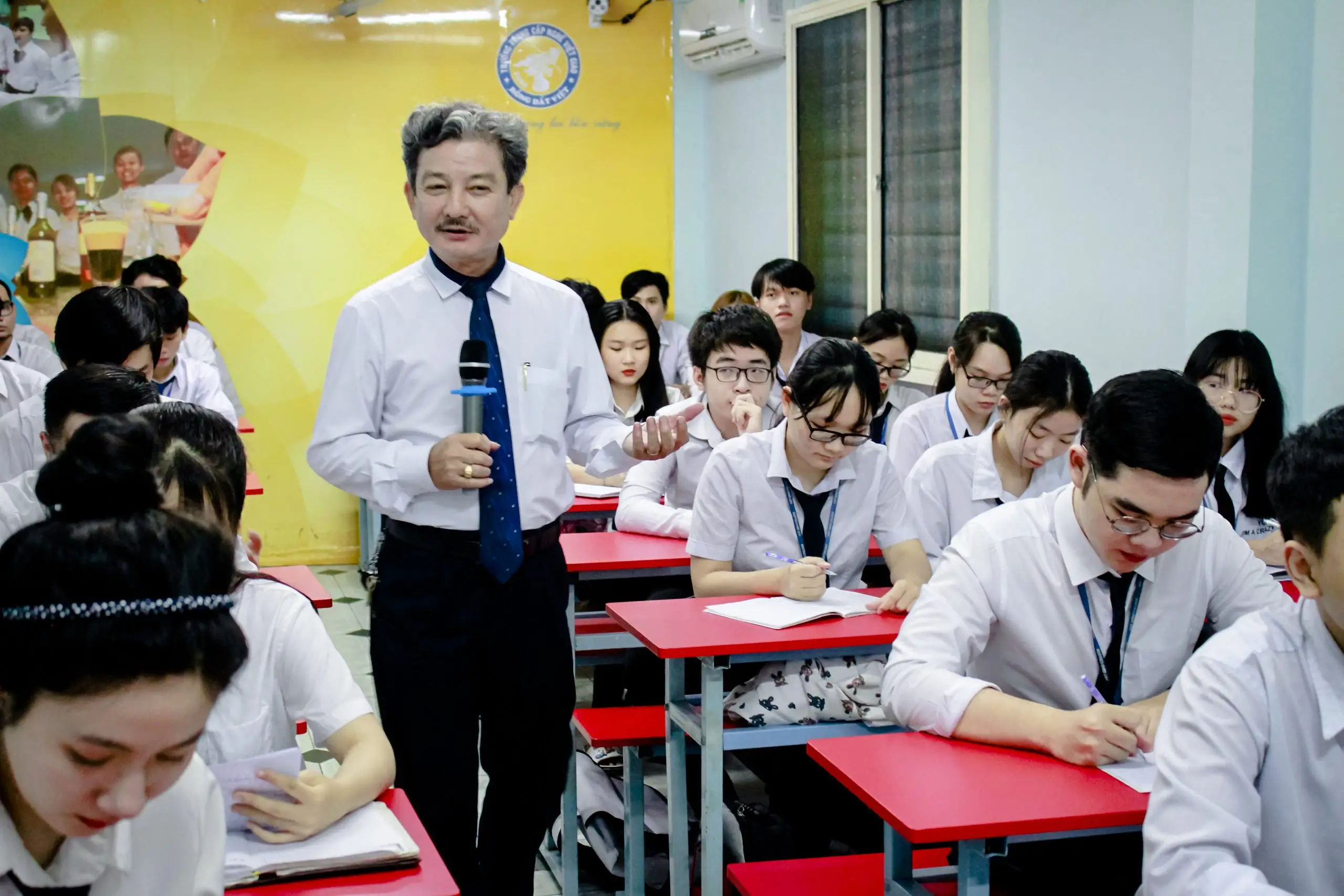 Học Hết Lớp 9 Nên Học Nghề Gì? Hướng Dẫn Chọn Nghề Phù Hợp
