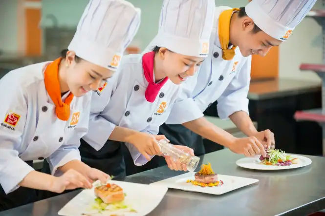 Học Nghề Đầu Bếp Có Cần Bằng Cấp Không? Làm Bằng ORG