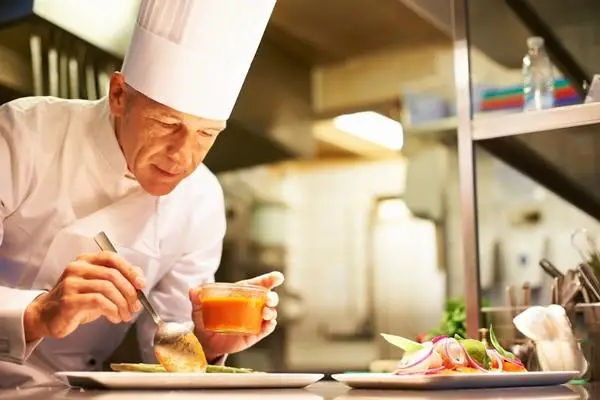 Học Nghề Đầu Bếp Có Cần Bằng Cấp Không? Làm Bằng ORG