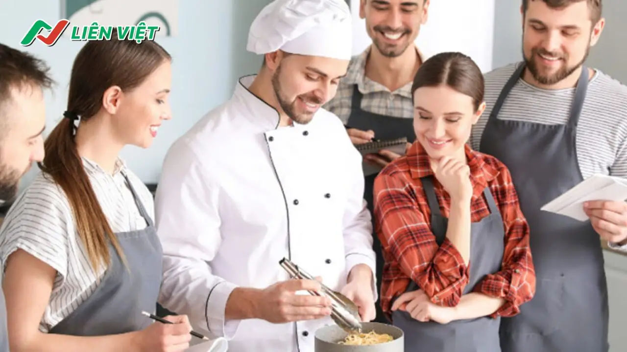 Học Nghề Đầu Bếp Có Cần Bằng Cấp Không? Làm Bằng ORG