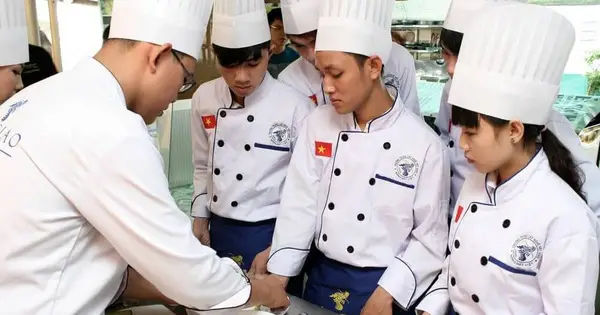 Học Nghề Đầu Bếp Có Cần Bằng Cấp Không? Làm Bằng ORG