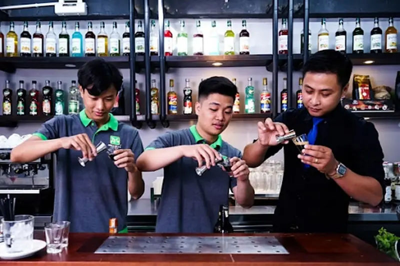 Học Nghề Gì Cho Nam Không Bằng Cấp Mở Ra Con Đường Thành Công