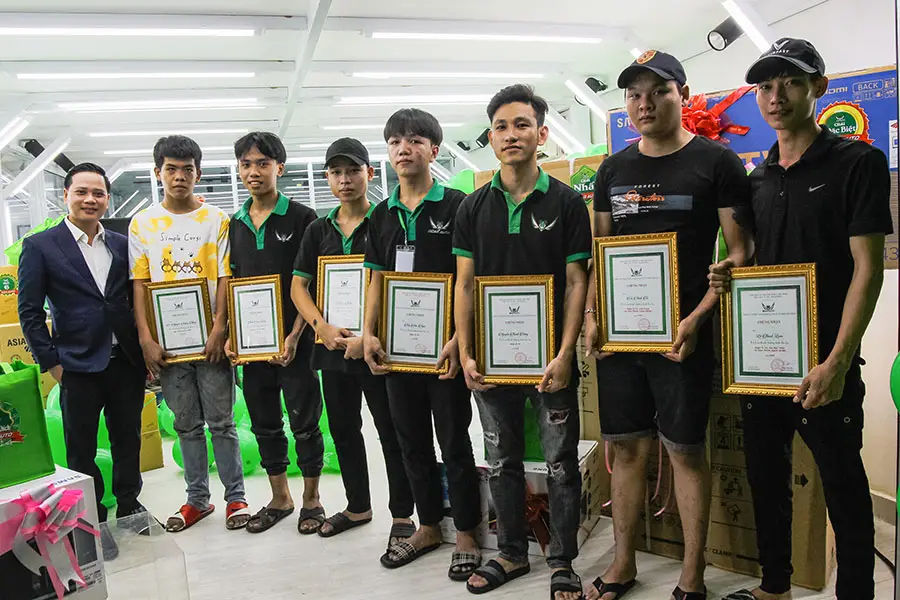 Học nghề gì để thành công sau khi nghỉ học sớm