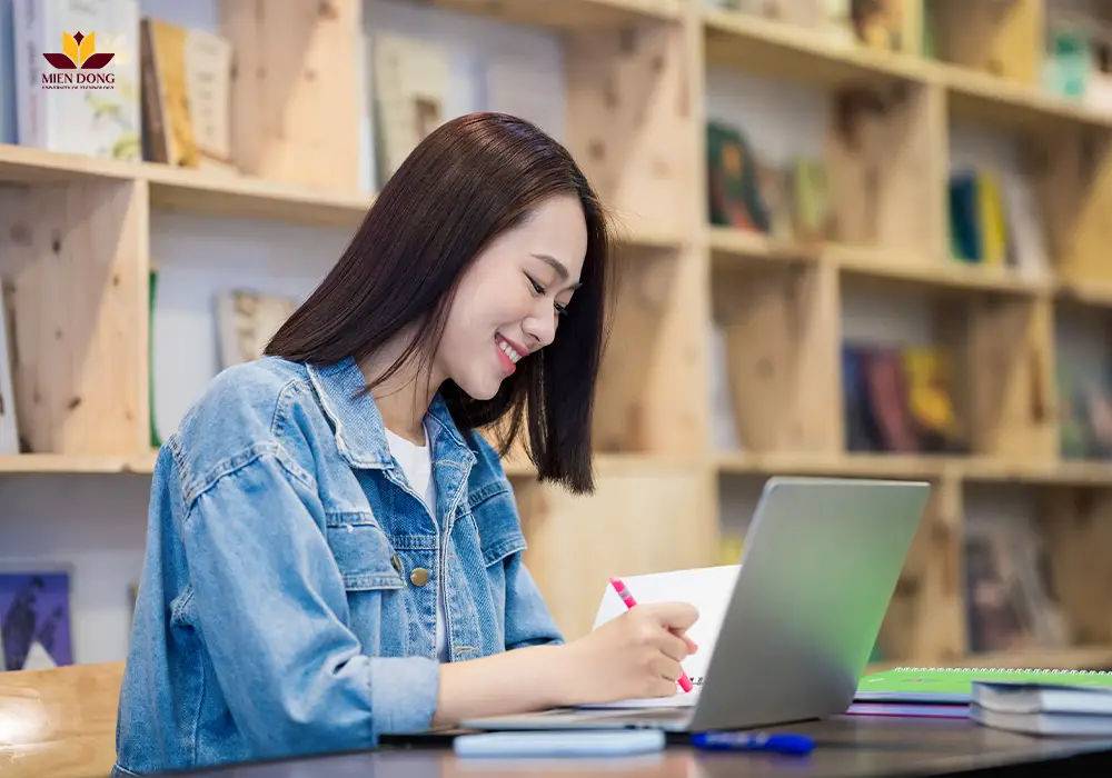 Học Văn Bằng 2 Luật Kinh Tế - Sự Lựa Chọn Hoàn Hảo Cho Tương Lai