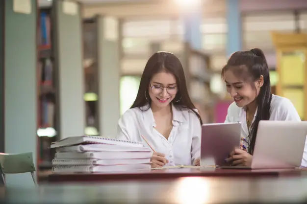 Học Văn Thư Lưu Trữ Online: Cơ Hội Mở Rộng Con Đường Nghề Nghiệp
