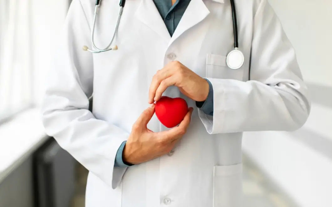 Học Y khoa Nguyễn Tất Thành: Có nên hay không?